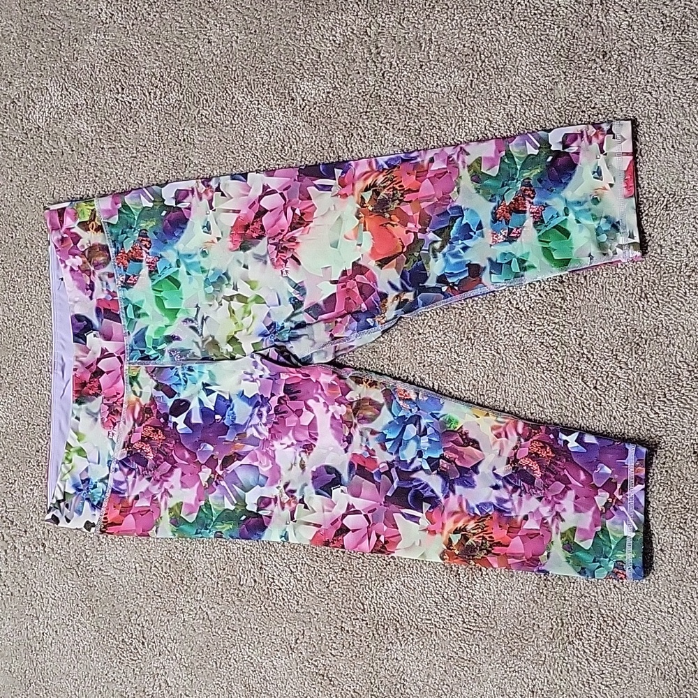 Vibrant Floral Print Leggings in Multi-Colored Design